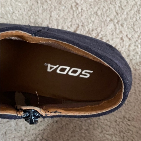 black booties - Picture 4 of 5